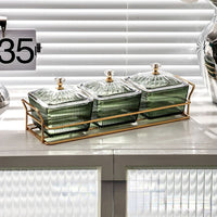 Petisqueira de Plástico com Tampa e Divisórias