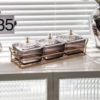 Petisqueira de Plástico com Tampa e Divisórias